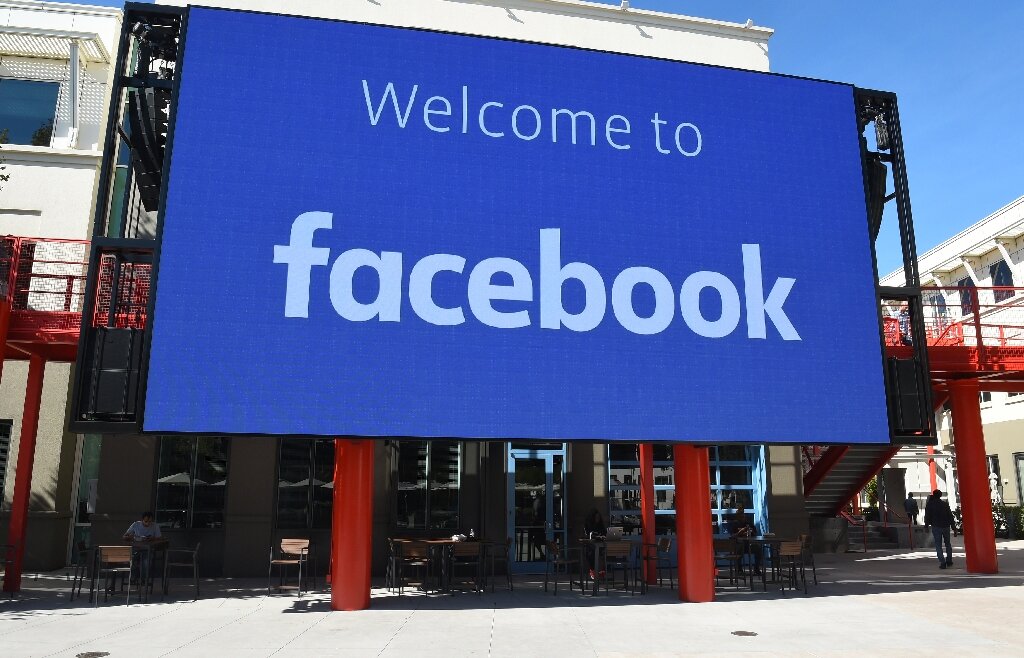 Facebook launches shopping: Experience a whole new online shopping experience.